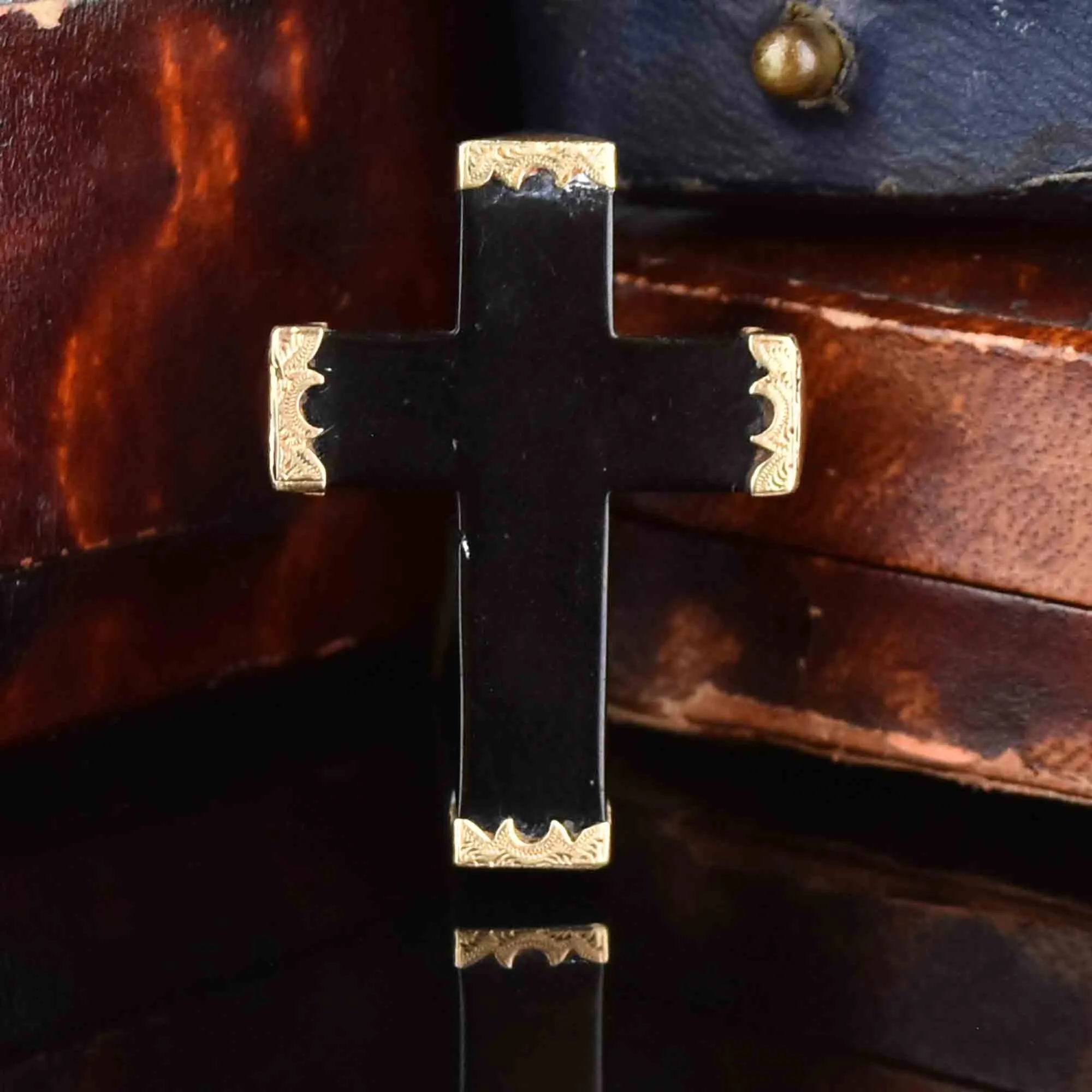 10K Gold Victorian Whitby Jet Cross Brooch