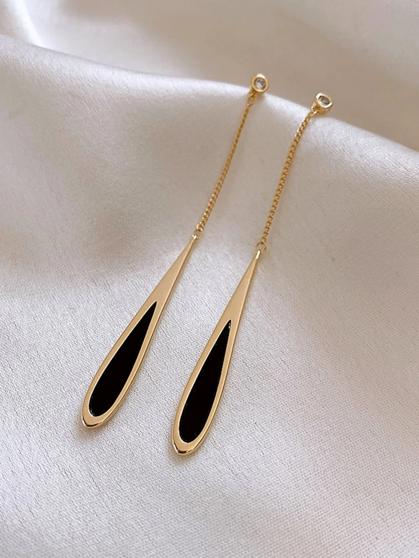 1pair European and American Black Drop Tassel Long Earrings Fashion Party Luxury Accessories For Women's Temperament Jewelry