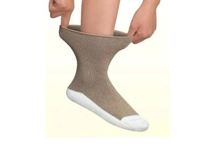 Extra Roomy Diabetic Socks (Thick) - Brown