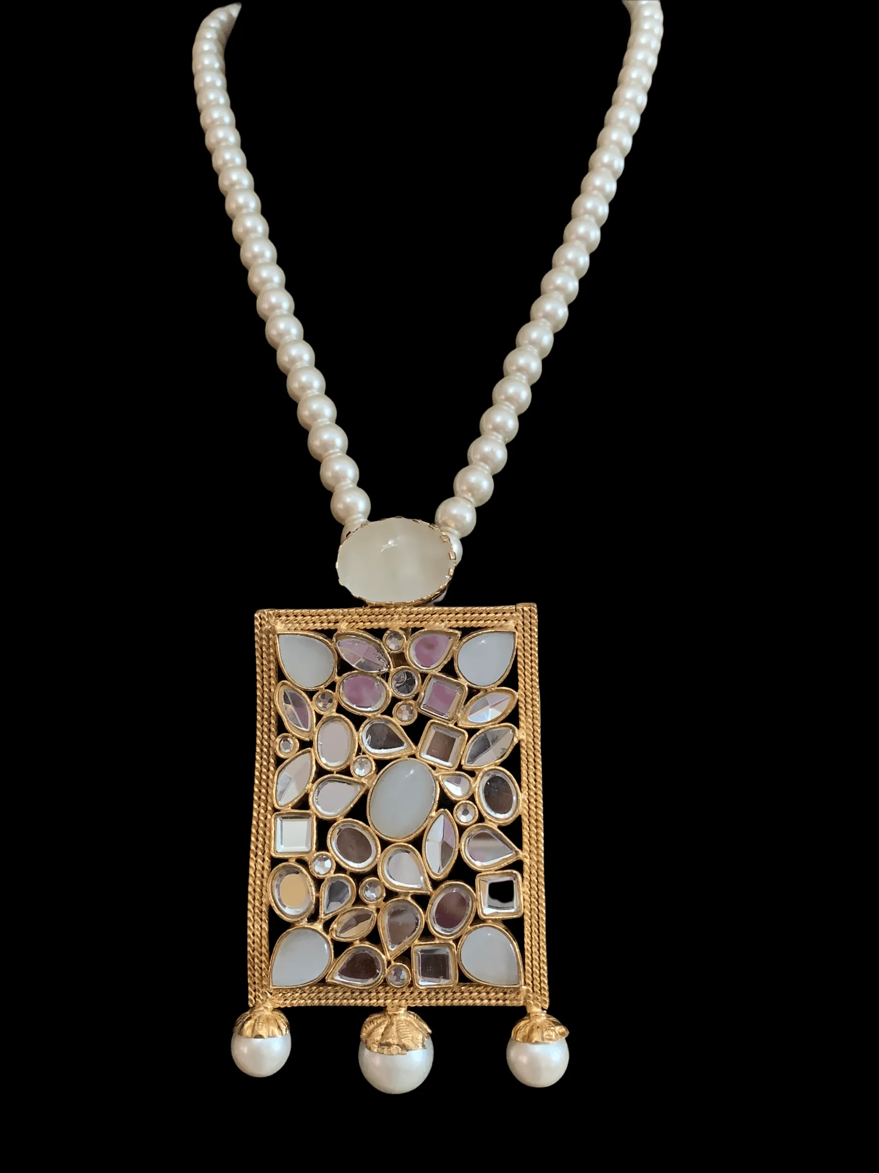 Farshi kundan pendant set in pearls   ( SHIPS IN 4 WEEKS )