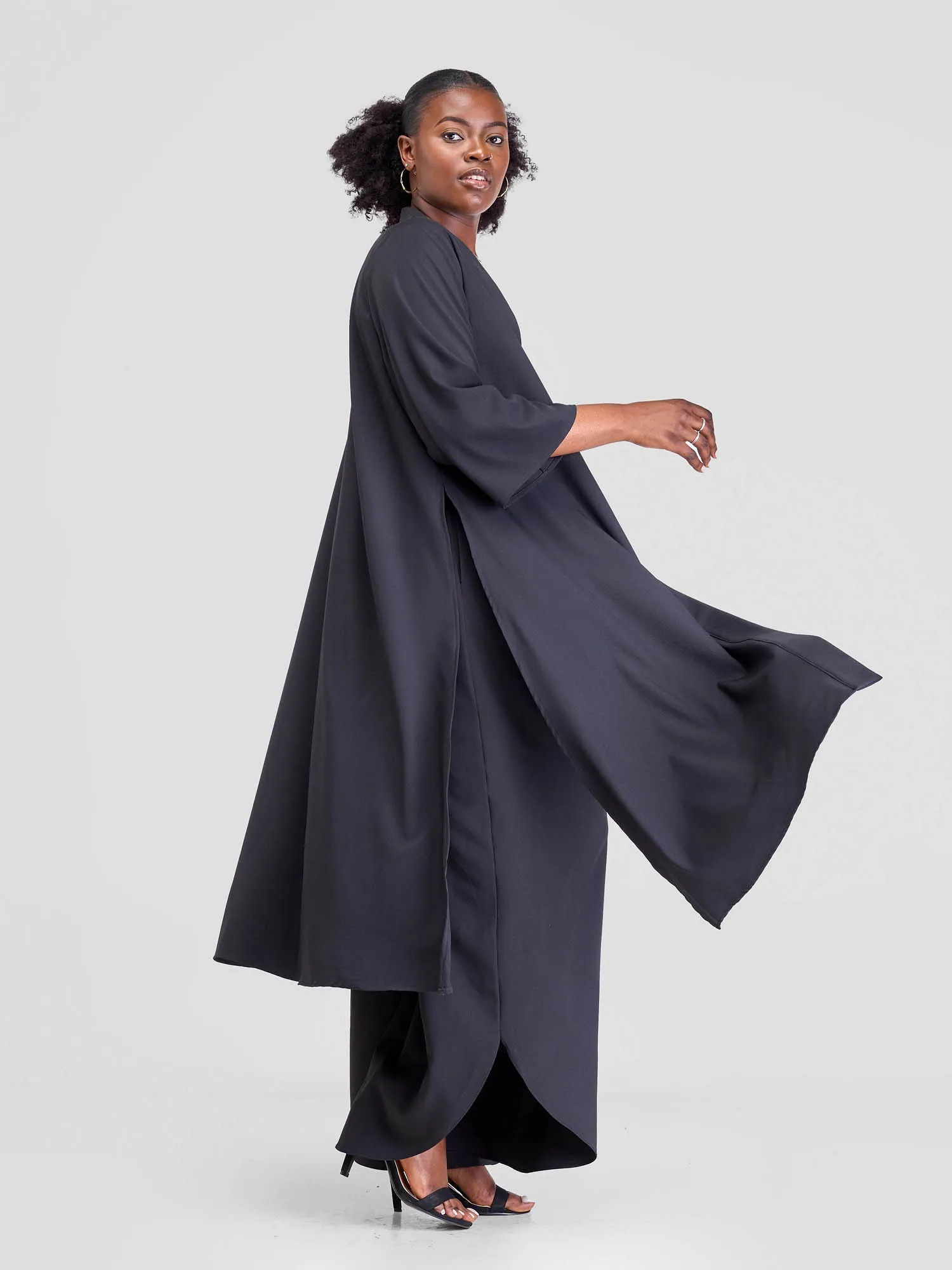 Vivo Situ Side Slit Midi Kimono - Black